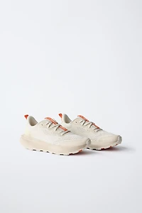 SPORT SNEAKERS