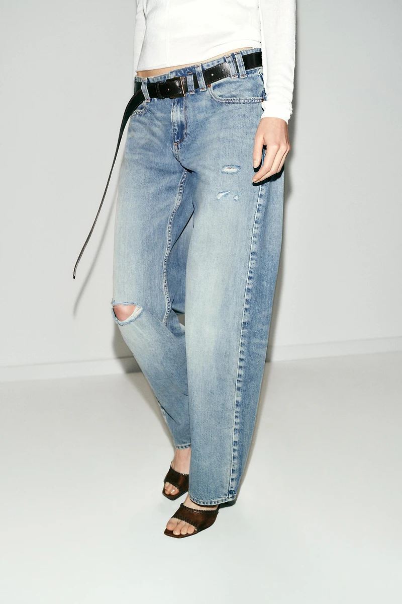 Z1975 RIPPED LOW RISE STRAIGHT JEANS