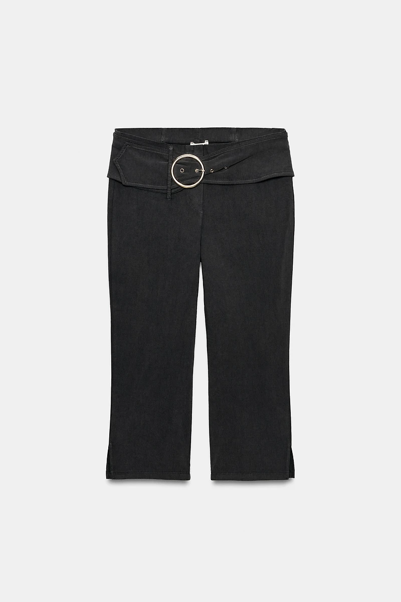 BELTED CAPRI PANTS