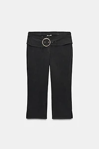 BELTED CAPRI PANTS