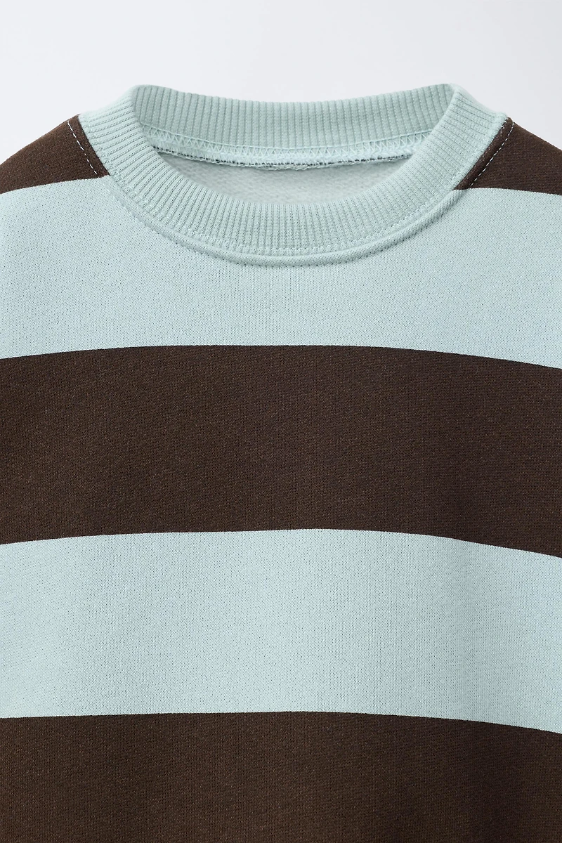 STRIPED SWEATSHIRT