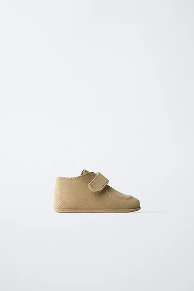 CHAUSSURES EN CUIR