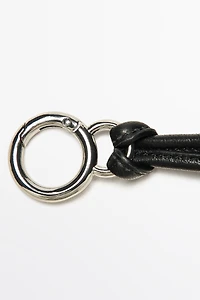 Raffia tulip charm
