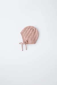 CABLE KNIT BONNET