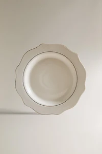 PORCELAIN DINNER PLATE WITH RIM DETAIL