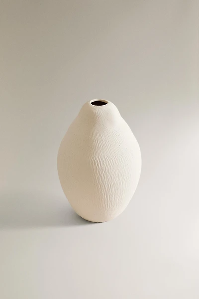 ROUGH CERAMIC VASE
