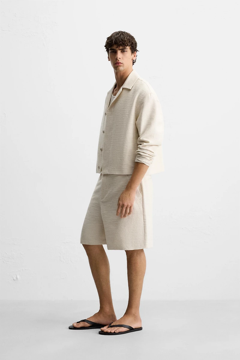 TEXTURED OVERSHIRT