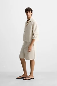 TEXTURED OVERSHIRT