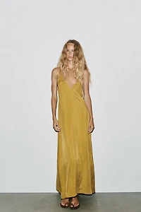 FLOWY MIDI DRESS