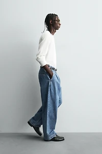 PLEATED WIDE FIT JEANS