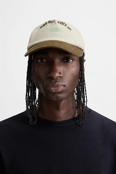 CASQUETTE BRODERIE COMBINÉE