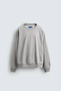 SWEAT RAS DE COU À PIÈCES CHAMPION ® X ZARA