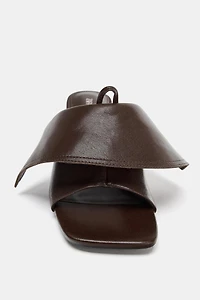 LEATHER KITTEN HEEL SANDALS