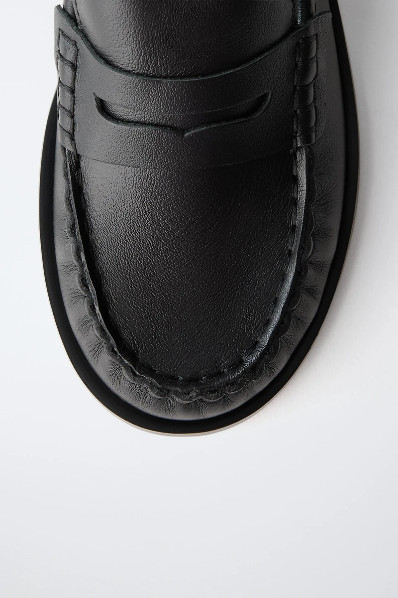 LEATHER LOAFERS