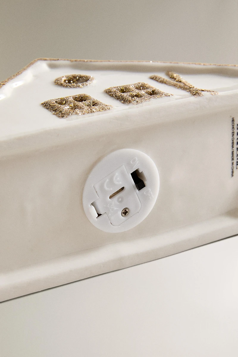 CHRISTMAS SKI LODGE CERAMIC ORNAMENT