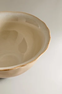 STONEWARE SALAD BOWL WITH IRREGULAR EDGE