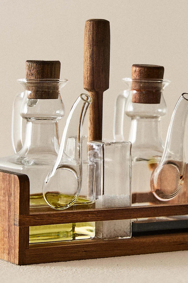 BOROSILICATE GLASS AND WOOD CRUET SET
