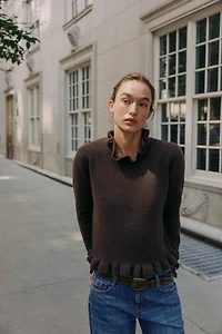 RUFFLED KNIT SWEATER