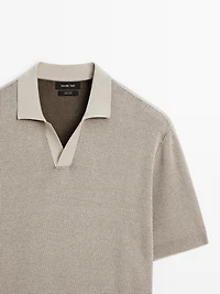 Polo en maille à col V texturé