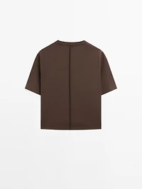 Short sleeve T-shirt with topstitching detail