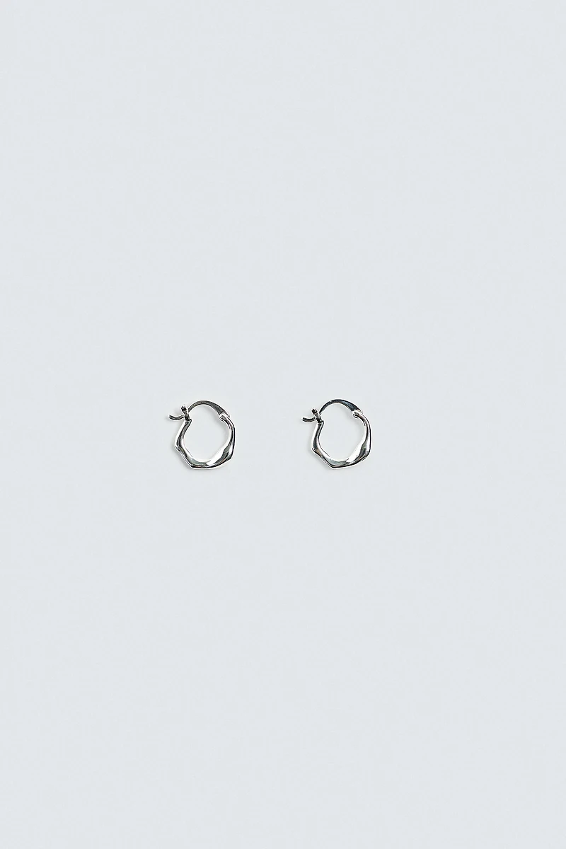 IRREGULAR HOOP EARRINGS