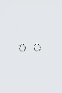 IRREGULAR HOOP EARRINGS