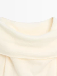 Knit wool and cashmere sweater with exposed shoulders