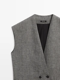 Linen waistcoat with structured shoulders