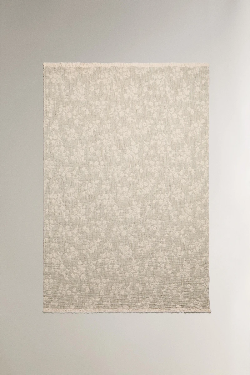 FLORAL JACQUARD BLANKET