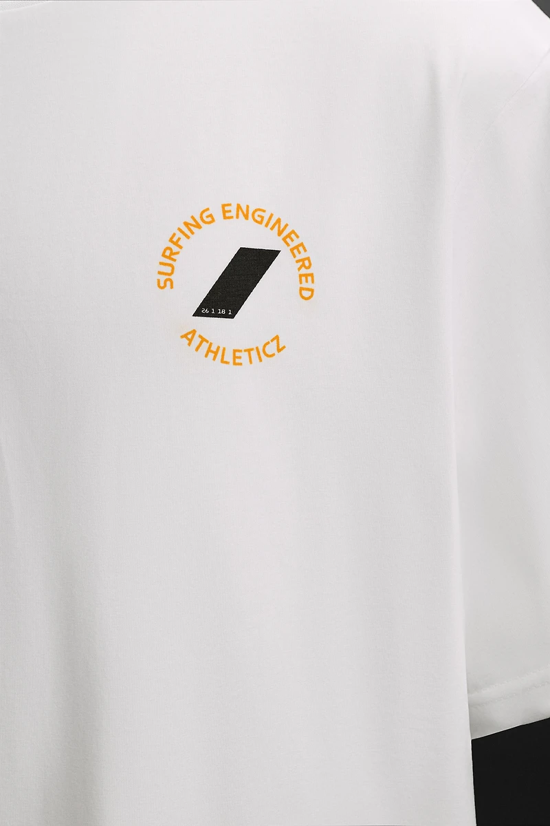 T-SHIRT IMPRIMÉ PLANCHES DE SURF