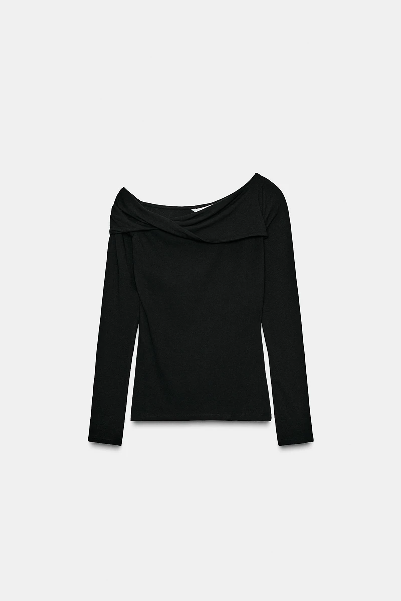 ASYMMETRIC NECK TOP
