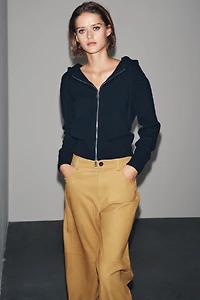 SWEAT 100% LAINE À CAPUCHE