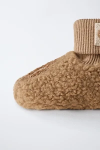 ANIMAL SLIPPERS
