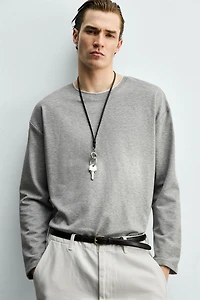T-SHIRT AVEC FINITIONS DOUBLES EN CONTRASTE