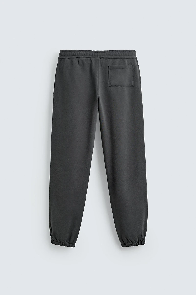 RELAXED FIT JOGGING PANTS