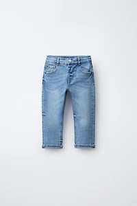 COMFORT STRAIGHT JEANS