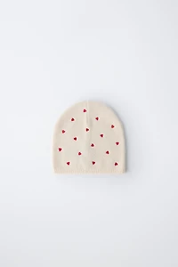 EMBROIDERED HEART KNIT HAT