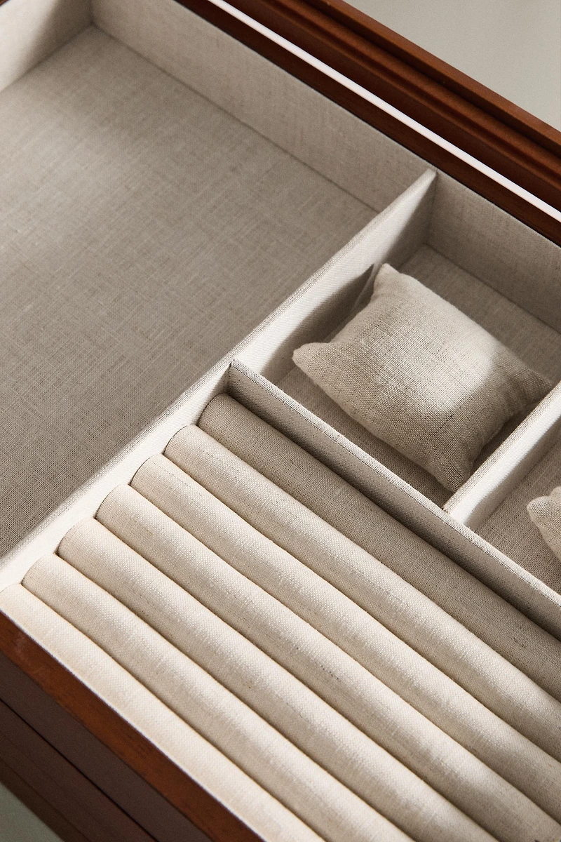 LARGE WOODEN JEWELRY BOX