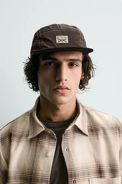 FLAT VISOR PATCH CAP