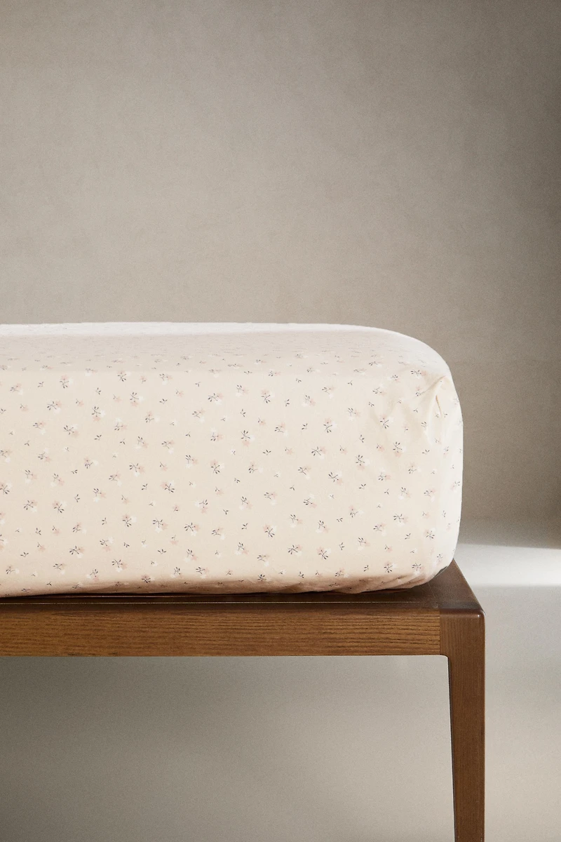 CHILDREN'S FLORAL PRINT FITTED SHEET