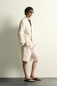 WIDE FIT PLEATED SHORTS