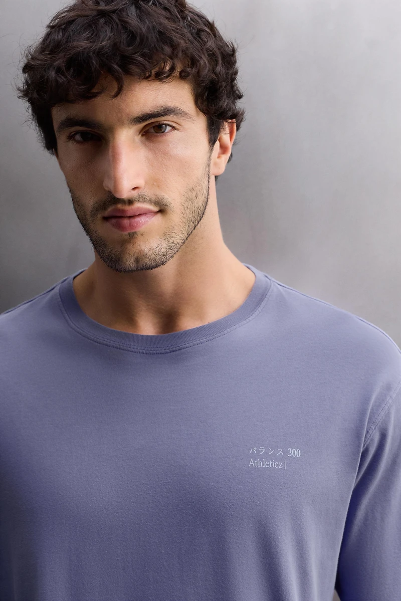 GRAPHIC PRINT T-SHIRT