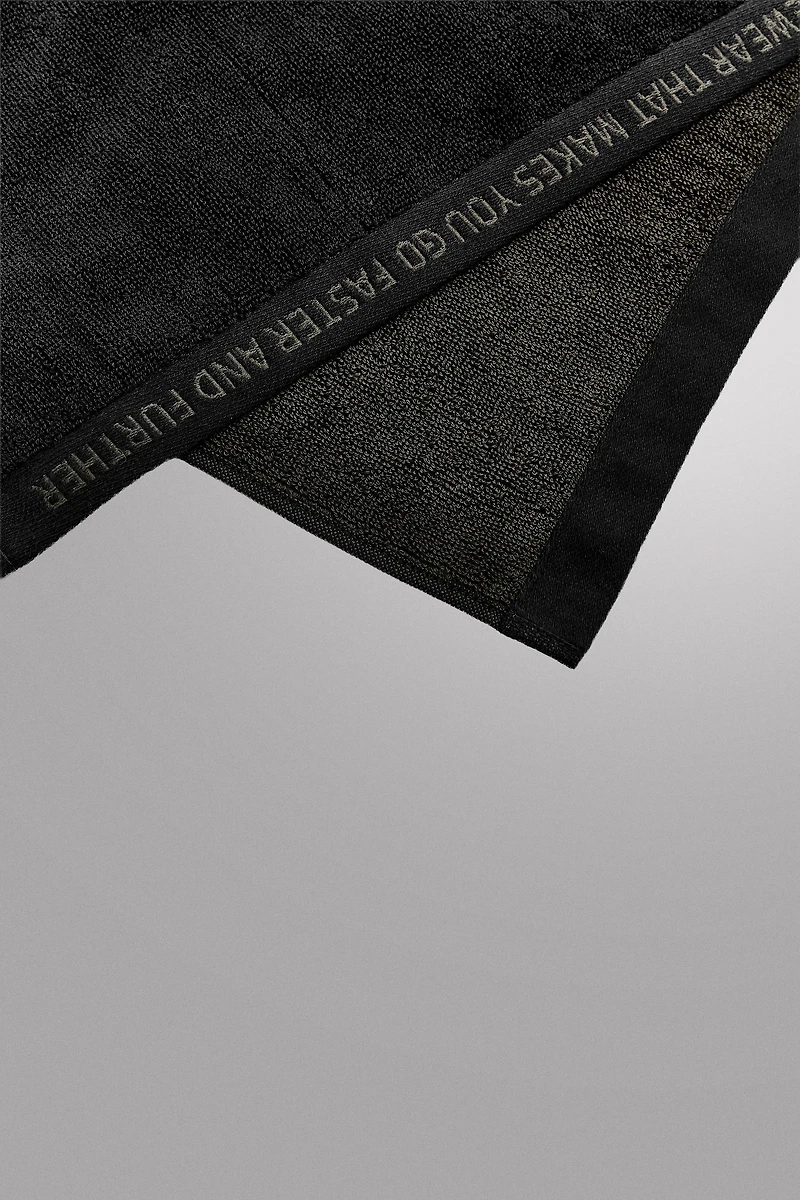 SMALL WORKOUT TOWEL