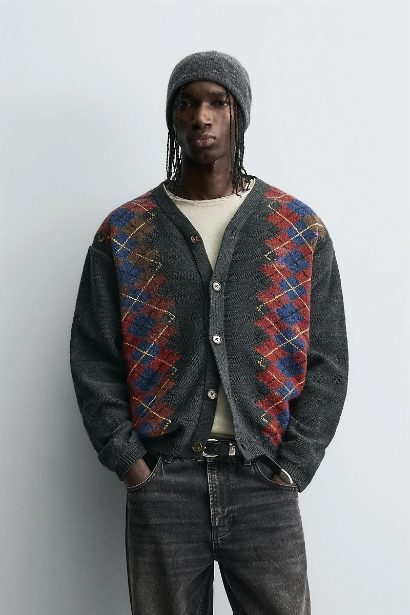 DIAMOND JACQUARD CARDIGAN