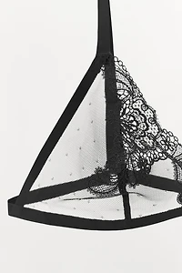 LACE TRIANGLE BRALETTE