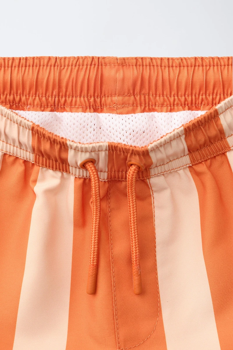6 ANS / SHORT DE BAIN À RAYURES