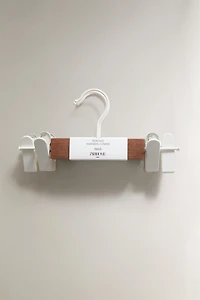 KIDS’ WOODEN CLIP HANGERS (SET OF 3)