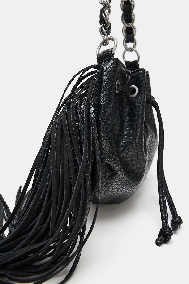 FRINGE SHOULDER BAG