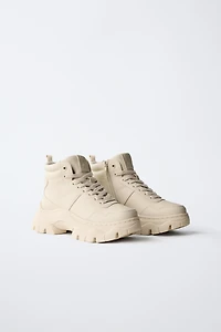 CHUNKY HIGH-TOP SNEAKERS