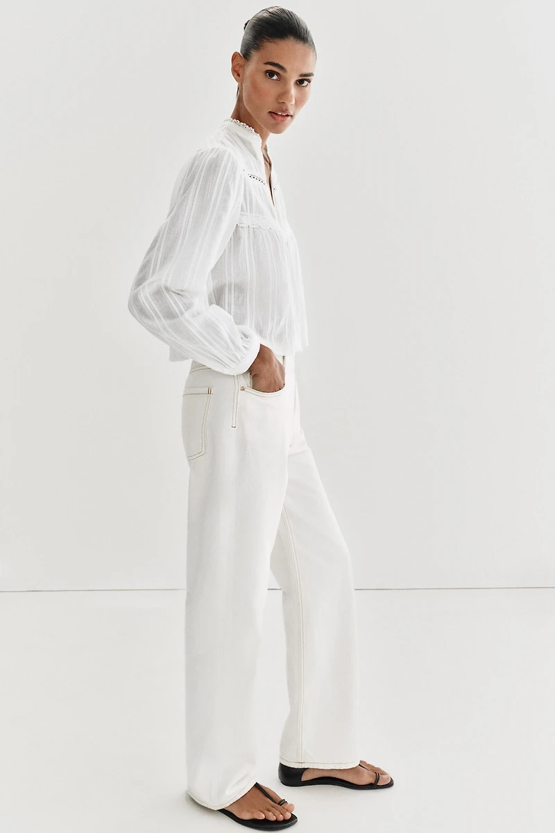 CHEMISE COURTE AVEC DENTELLE